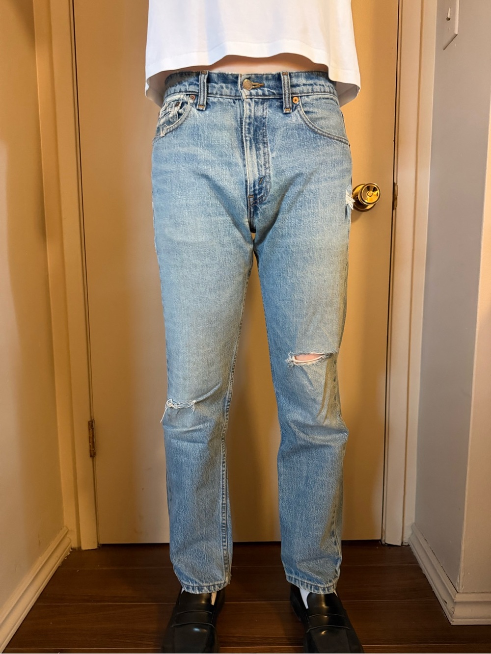 Vintage Levi's Light Blue 505 Straight Leg Distressed Jeans